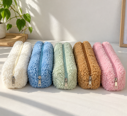 Trousse en peluche laineuse