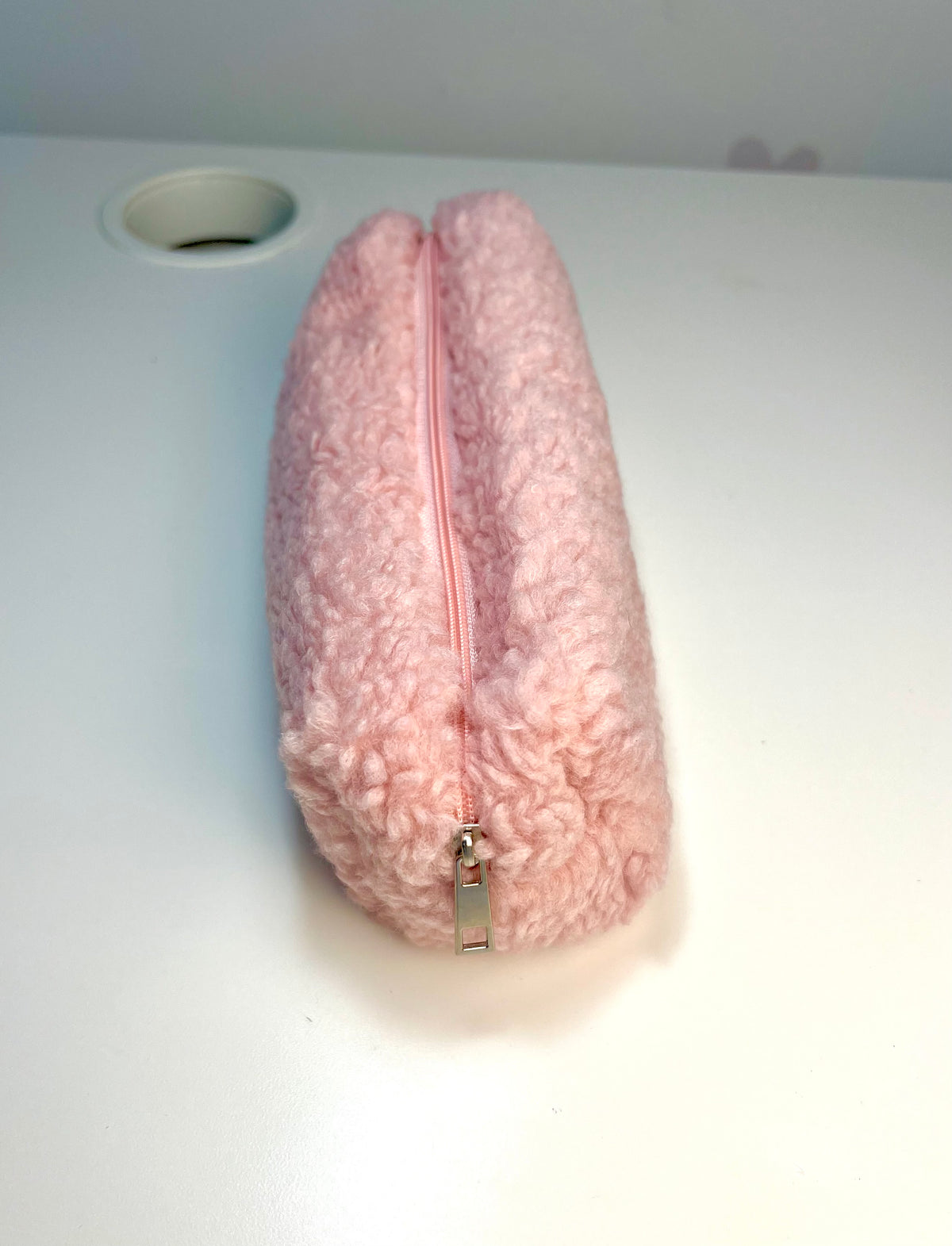 Trousse en peluche laineuse
